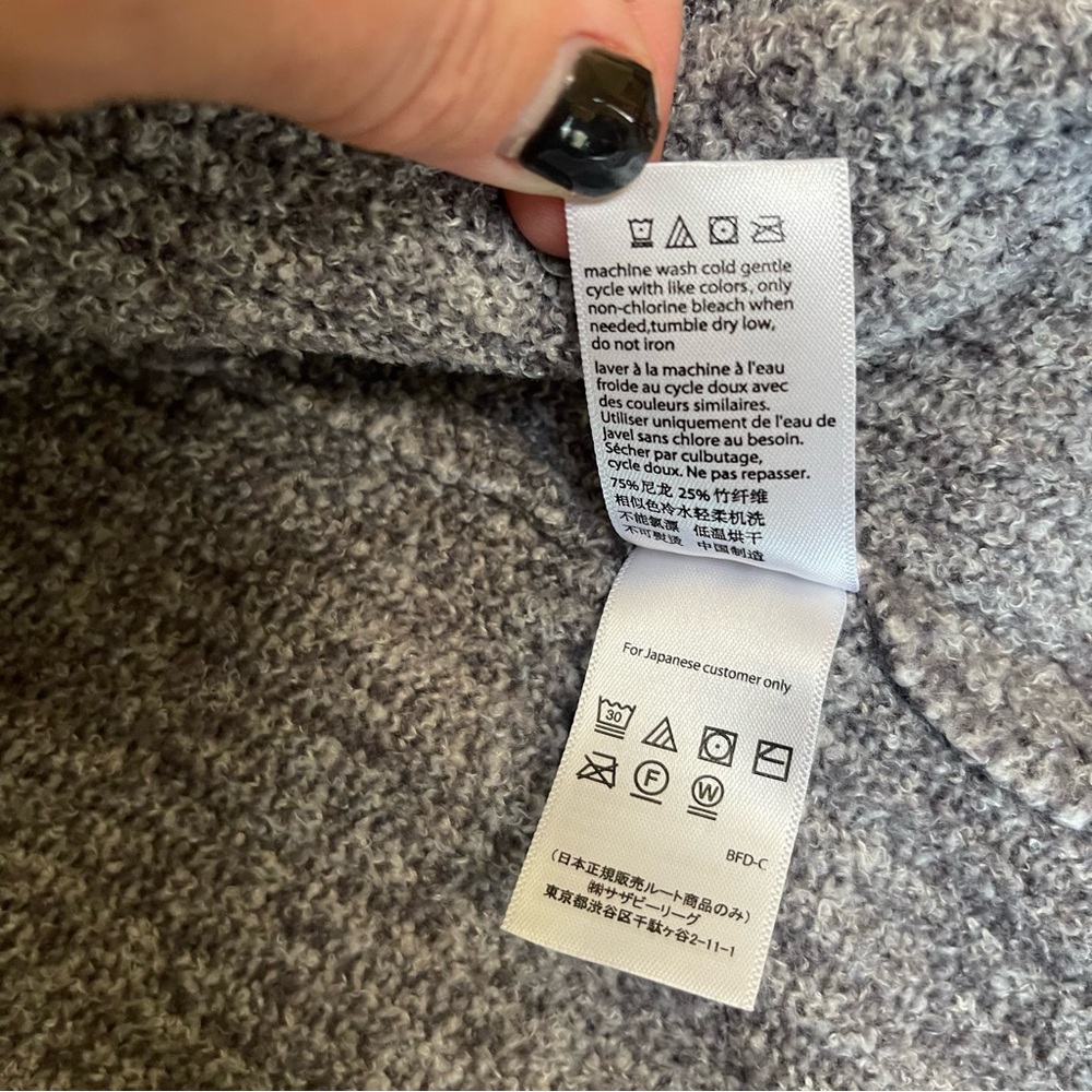 Barefoot Dreams CozyChic Lite Ribbed Robe S / M in Pacific Blue Pearl (Gray) - Picture 9 of 11